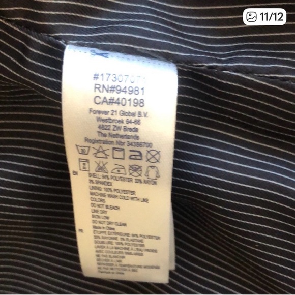 🫶🏾Chic Women's Burgundy Blazer🫶🏾 - Picture 11 of 12